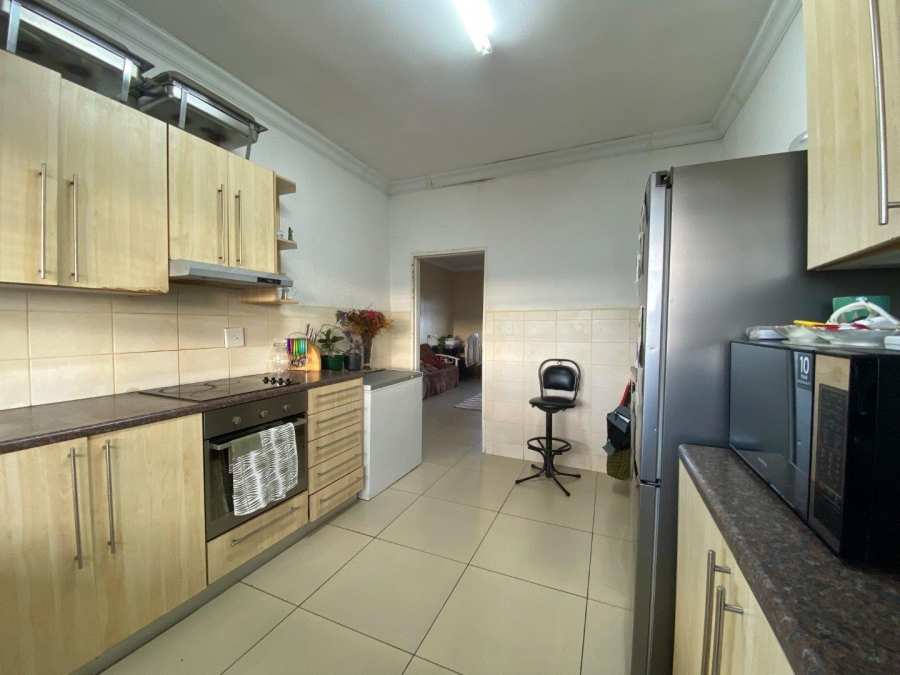 2 Bedroom Property for Sale in Oakdale Western Cape